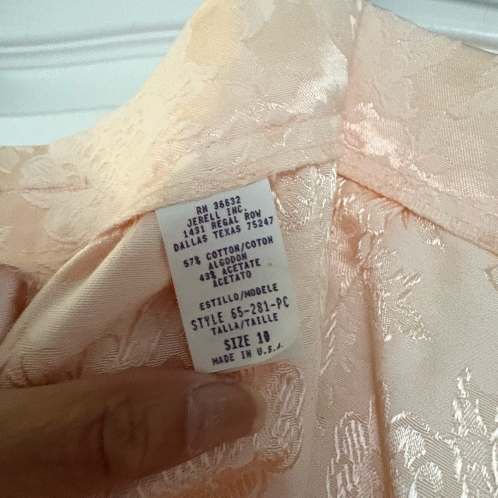 Elegant Cream Floral Women's Skirt - Picture 3 of 3